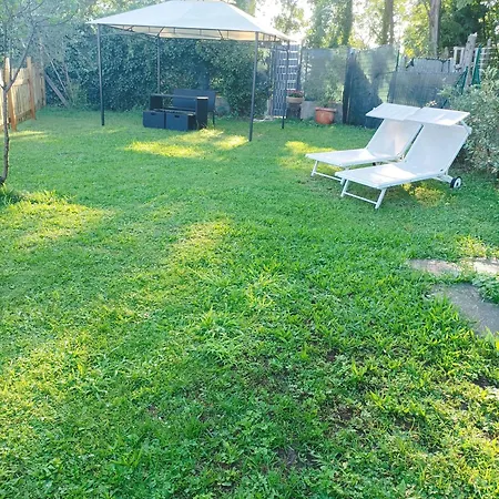 Casetta Vista Mare Con Piscina *