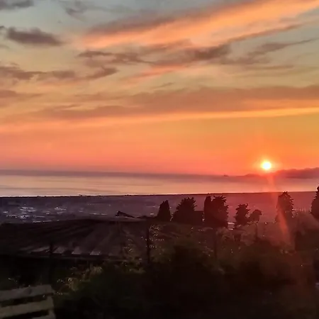 Casetta Vista Mare Con Piscina Σπίτι διακοπών